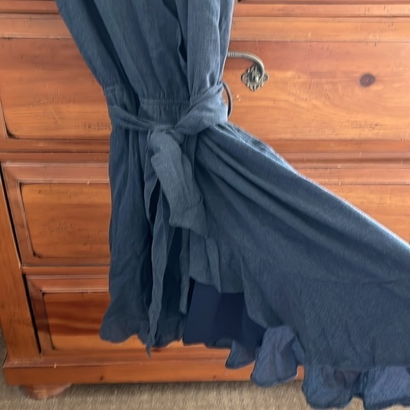 Hem & Thread Women’s Blue Dress With Ruffles and Tie Size Small NEW - Picture 5 of 8